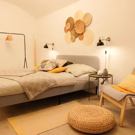 Ela Centre Apartment